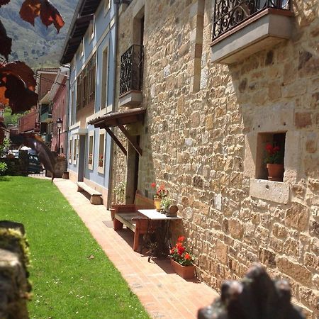 Apartmán Casa De La Tila Arenas De Cabrales Exteriér fotografie